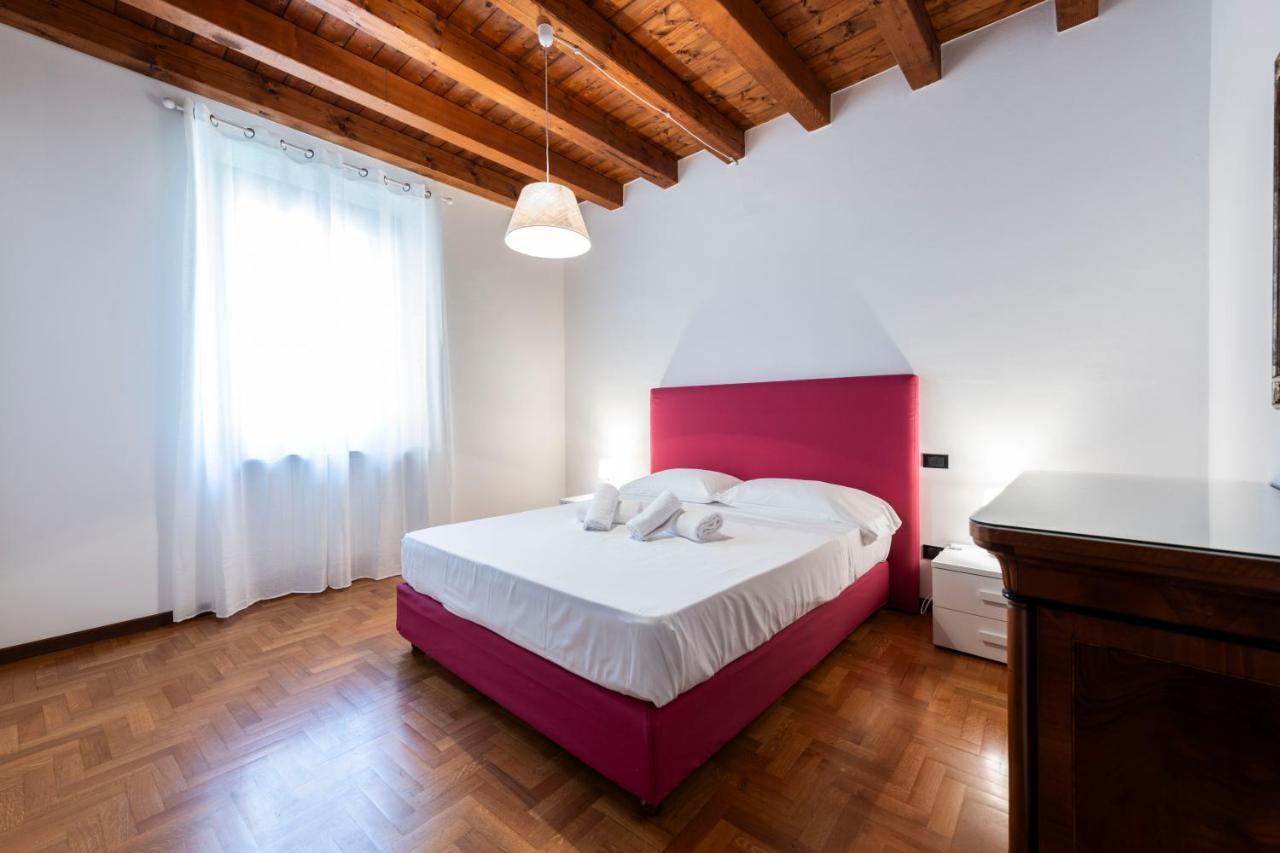 Amanti Apartment In Verona Exterior photo